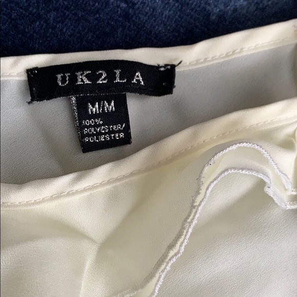 Spaghetti strap blouse w/ zip - Picture 2 of 3